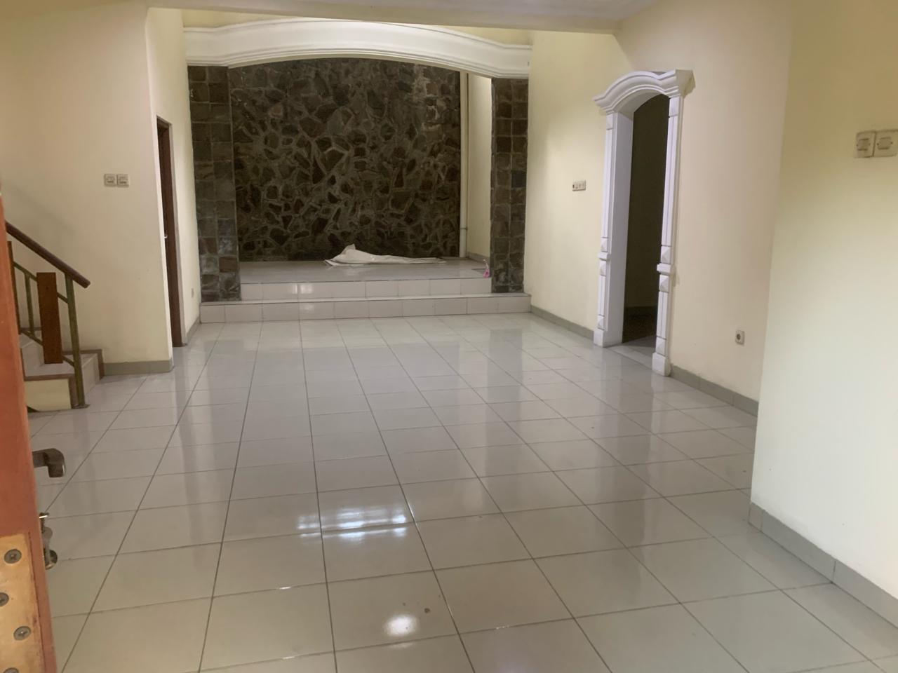 Rumah Disewakan di Perum Resinda Karawang